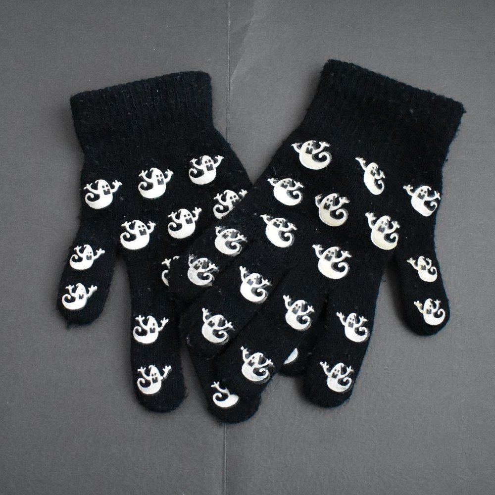 Glow-in-the-Dark Ghost Themed Gloves